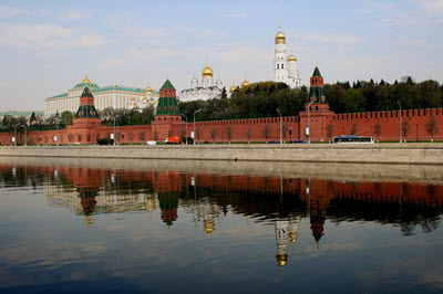 Kremlin walls - kremlin towers - Moscow - Russia